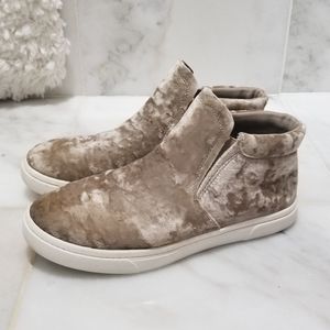 Fabletics Sierra High Top Sneakers Gold Velvet